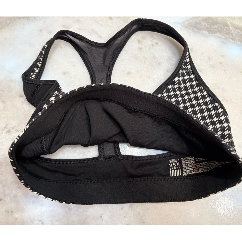 Gently worn women's size small Victoria's Secret Sport athletic wear sports bra. - Picture 4 of 4